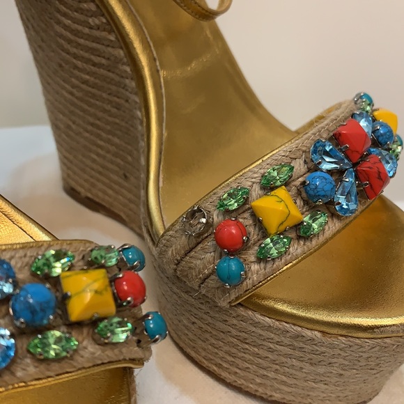 Gucci Gold wedge sandals with colorful stones - Picture 4 of 4